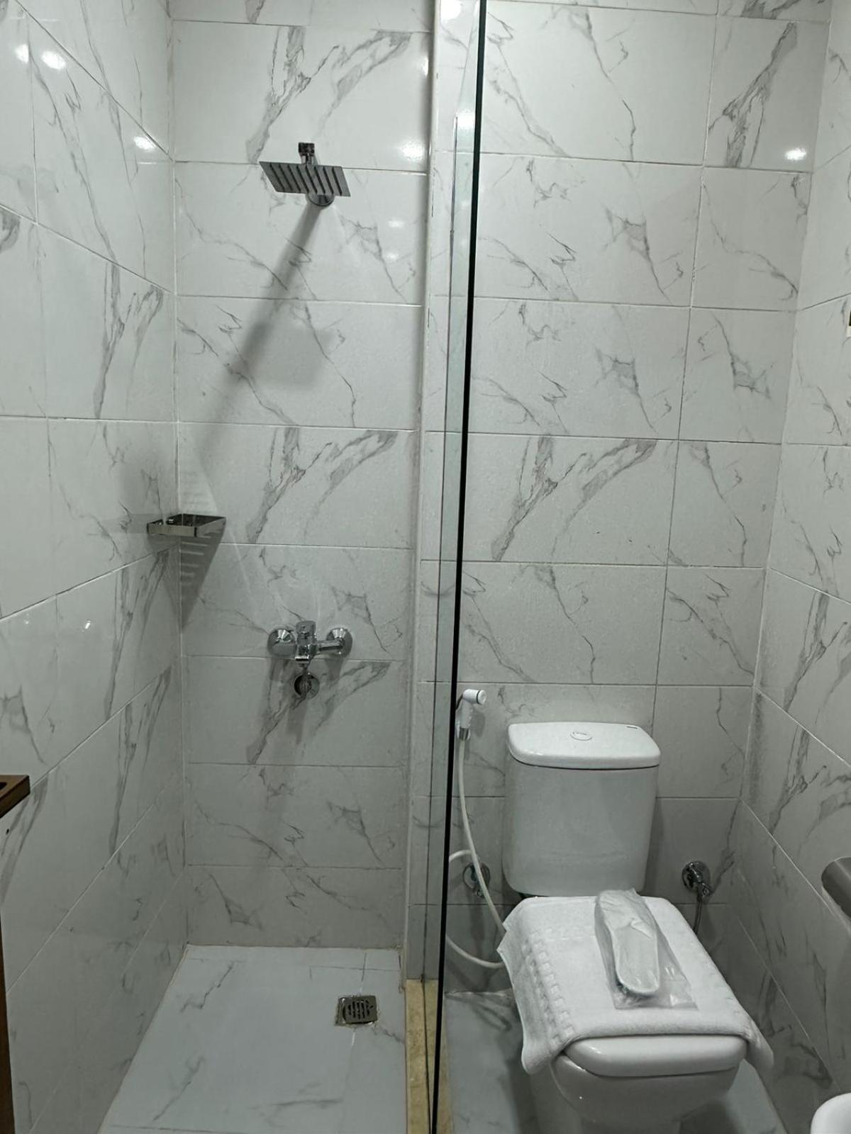 Prince Pyramids Inn Kafret el-Gabal Buitenkant foto